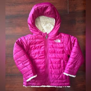 The North Face Faux Fur Reversible Mossbud Puffer Toddler Jacket size 2T